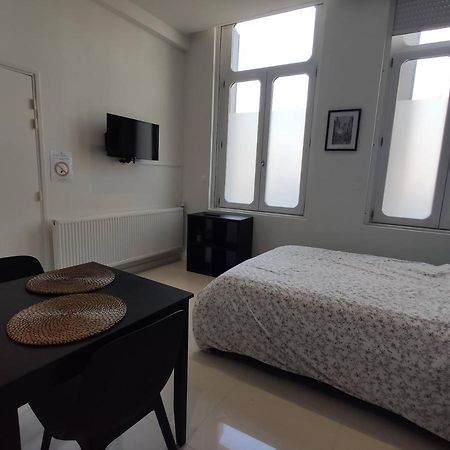 Residence Jehan Froissart Valenciennes Buitenkant foto