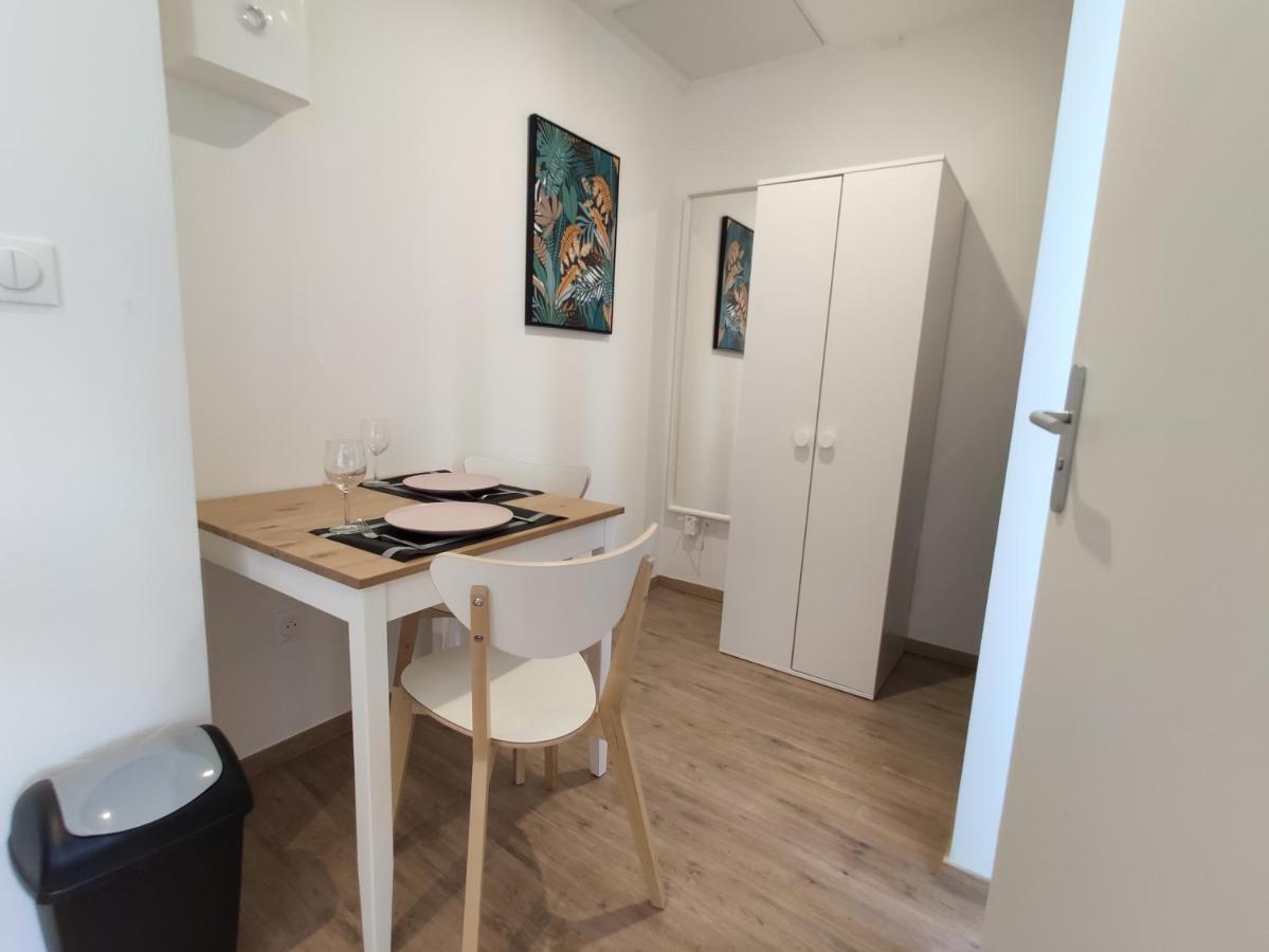 Residence Jehan Froissart Valenciennes Buitenkant foto